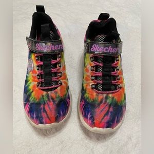 Girls Rainbow Tie Dye Skechers Size 2 Sneakers